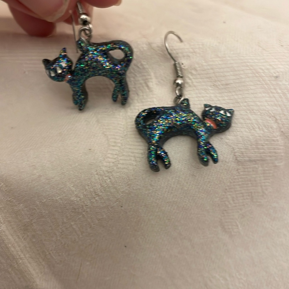 Sparkle black cat earrings for Halloween
